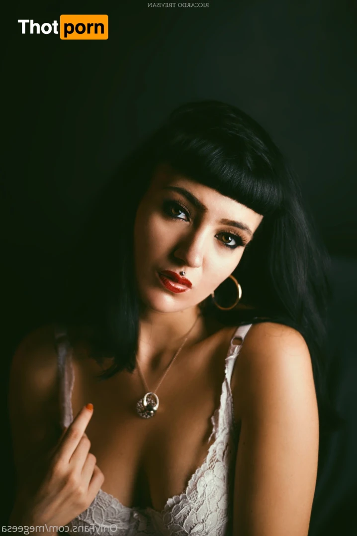 🎀RED IVY🎀 14805480