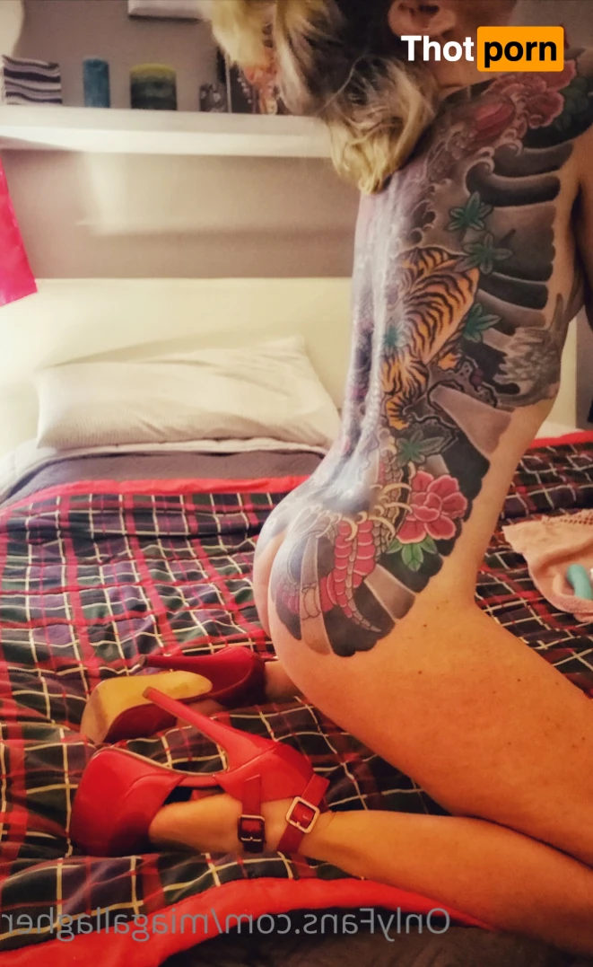 Mia Gallagher 14777660