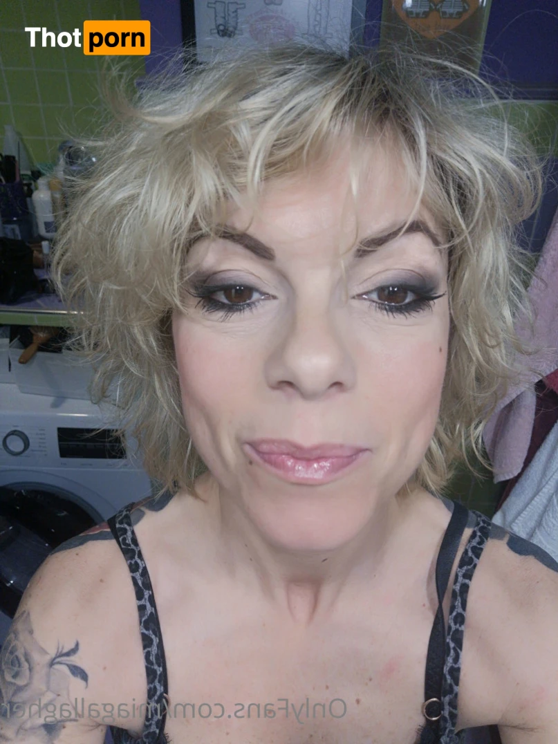 Mia Gallagher 14778044