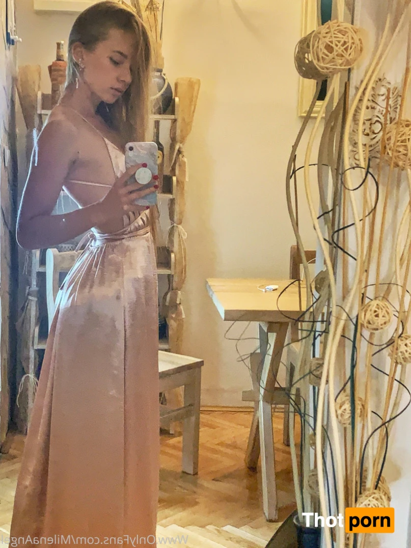 Milena Angel 14695828