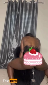 10244589