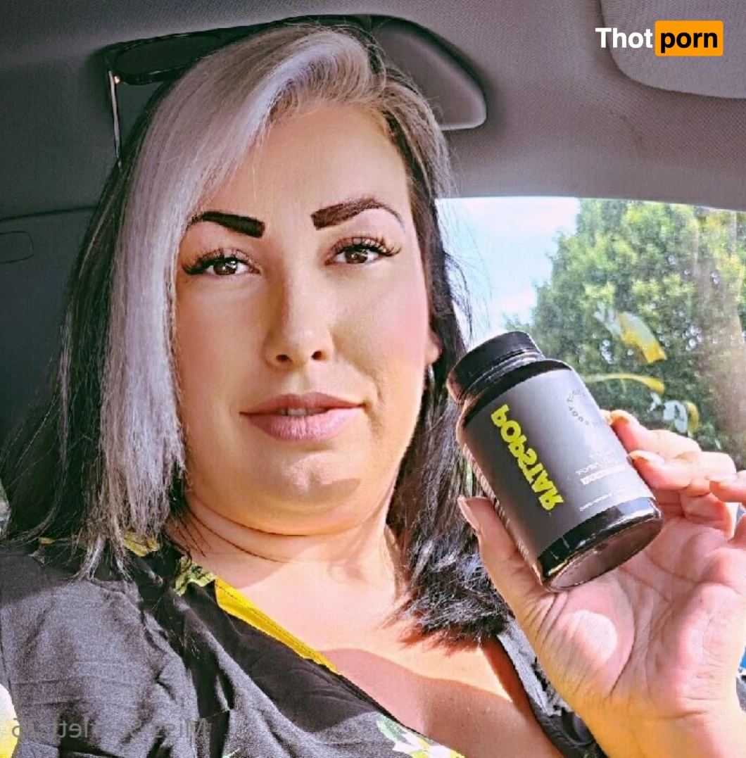 MissScarlett25 14347594