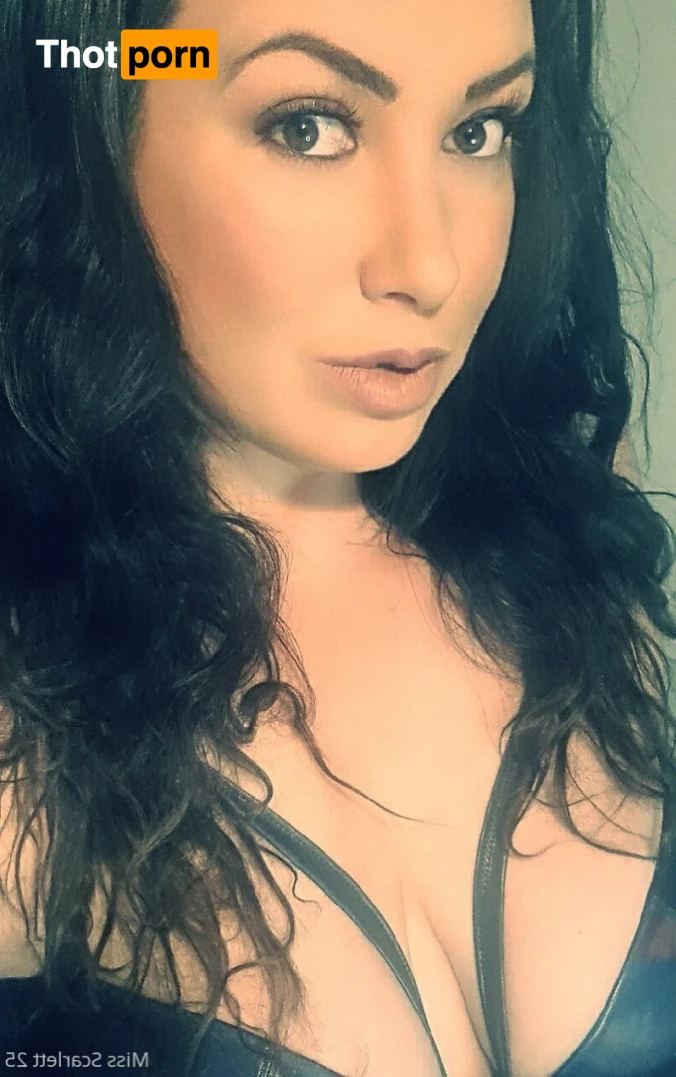 MissScarlett25 14347696