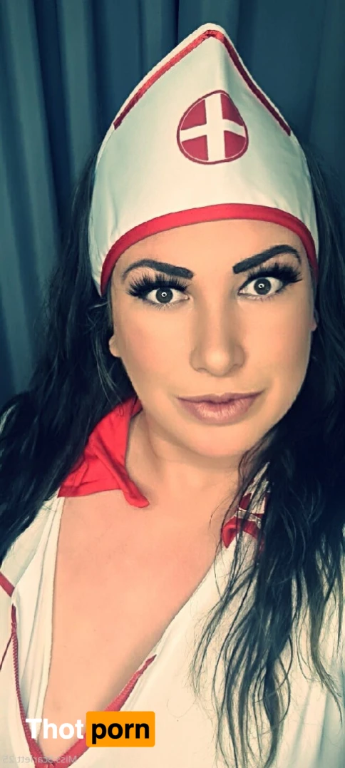 MissScarlett25 14347699