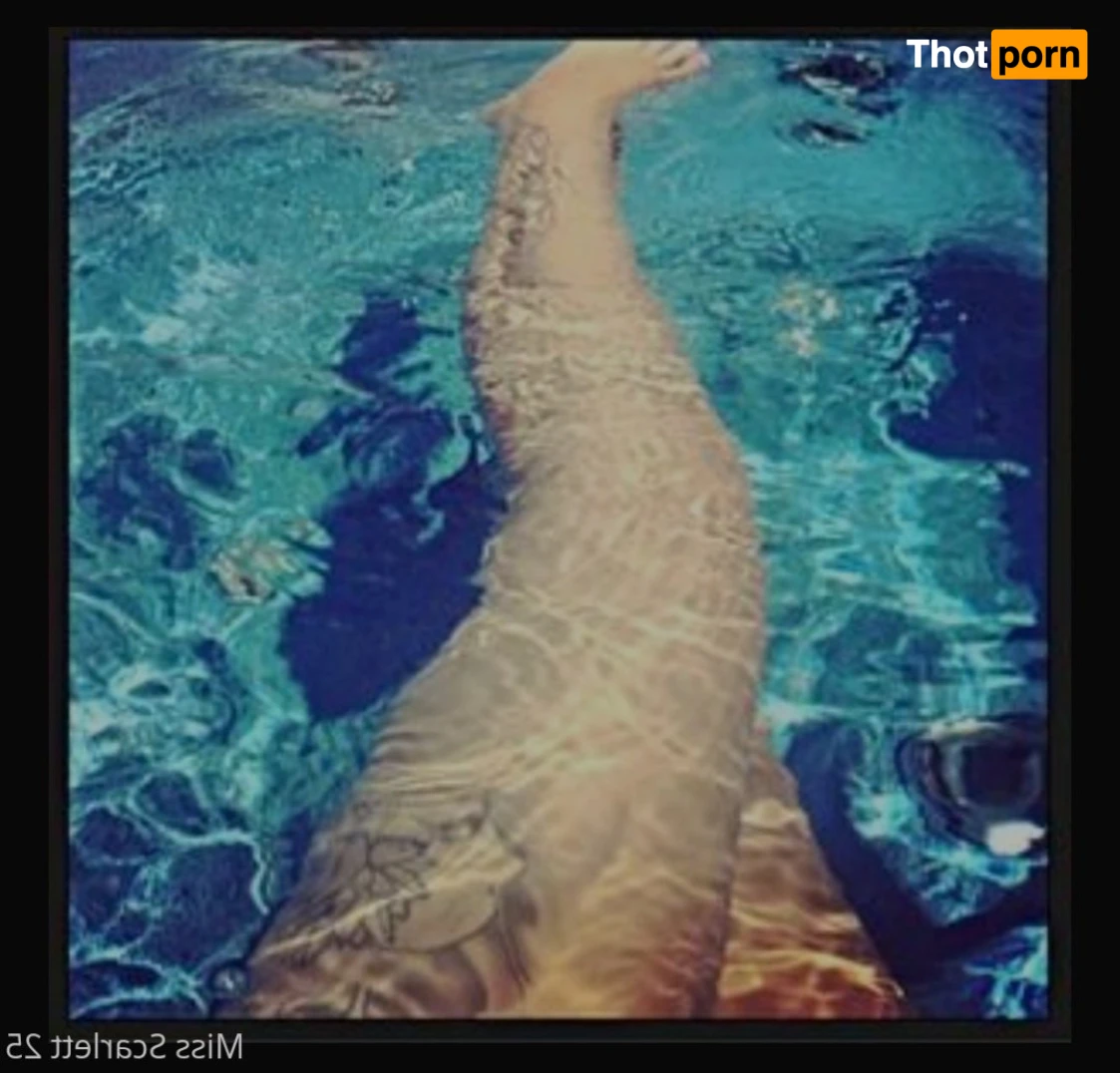 MissScarlett25 14347745