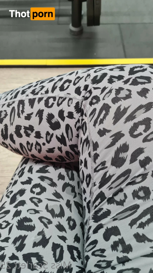 MissScarlett25 14348334