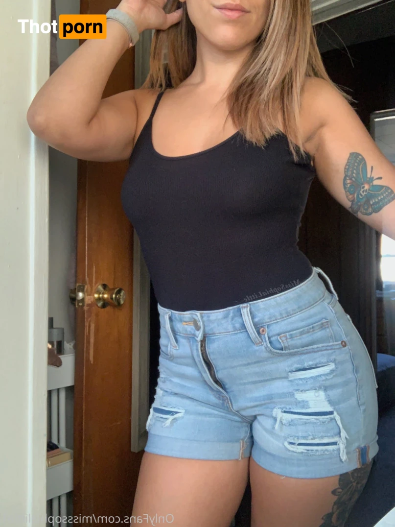 Sophia Little 8500332