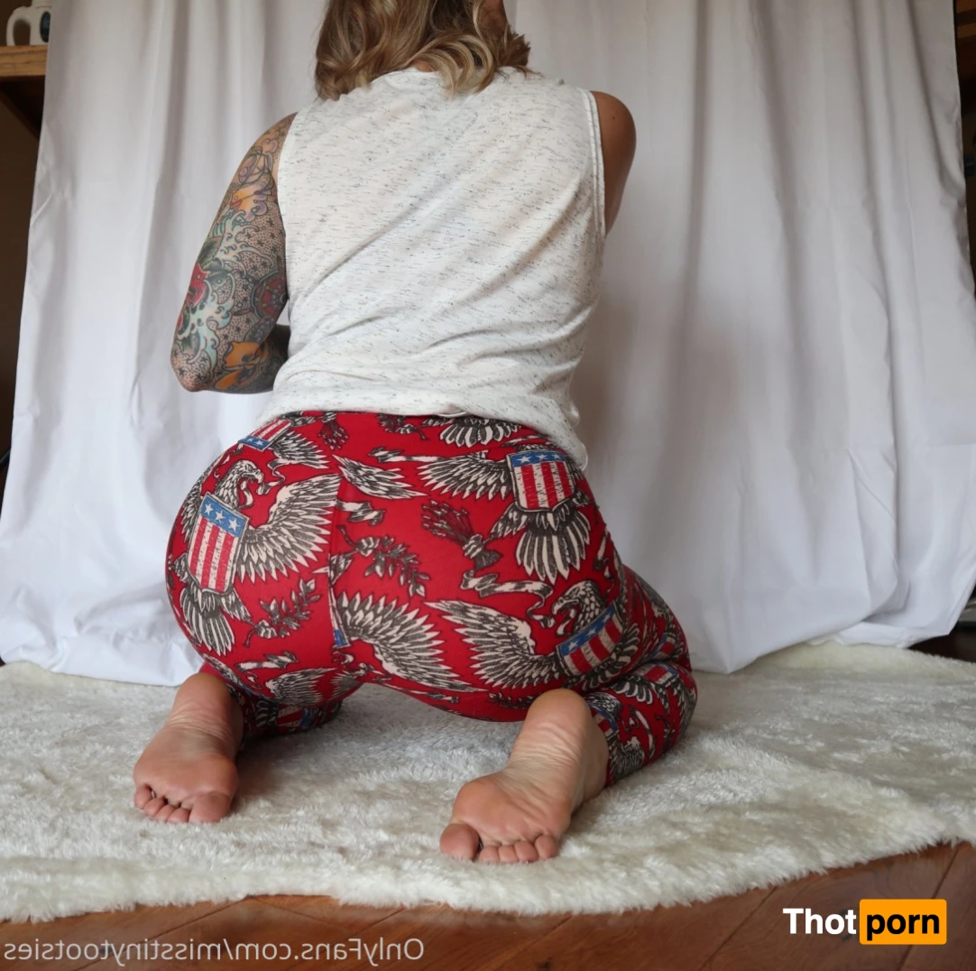 Misstinytootsies 14343819