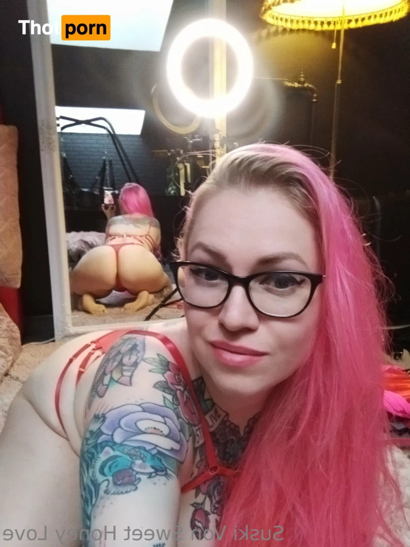 Mistress Suski 8268314