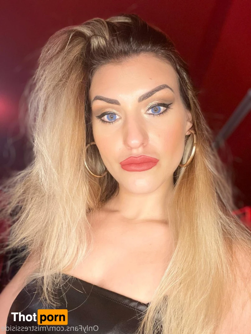 Mistress Iside 14304213