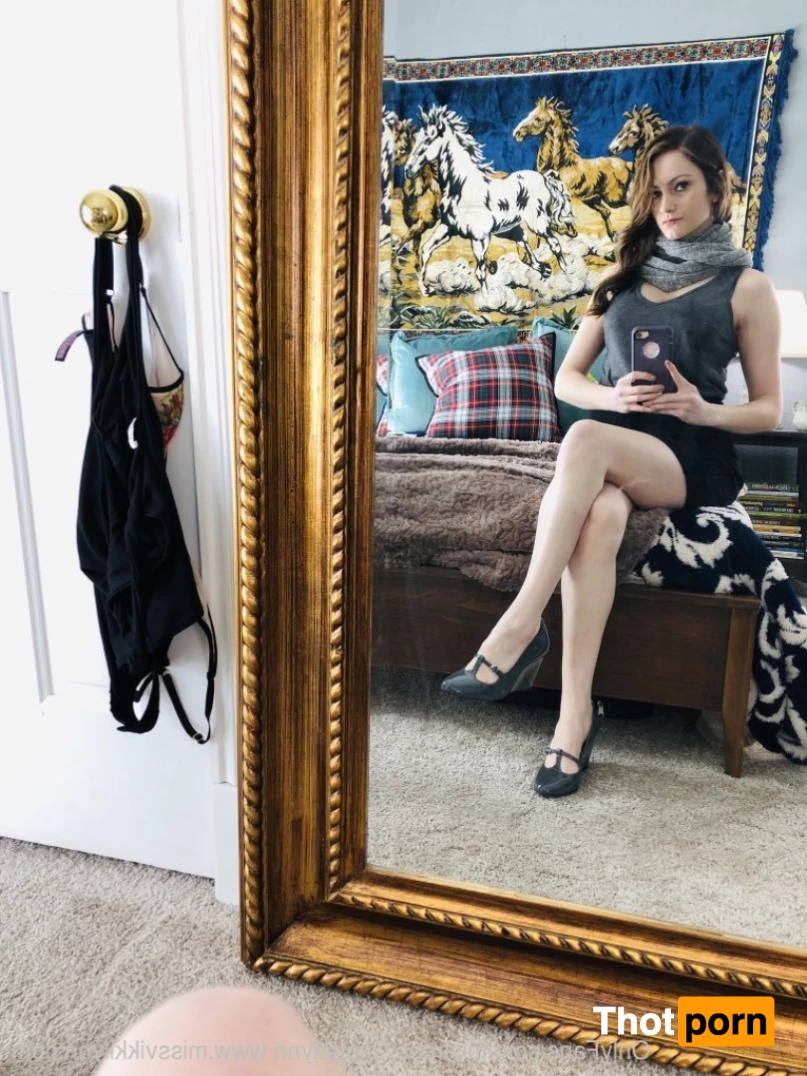 MistressVictoria 8405502