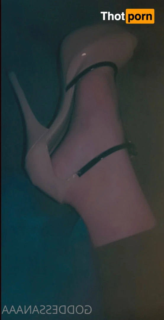 GoddessAnaaa 14345933