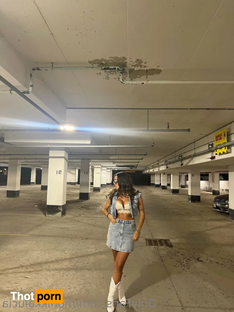 Monika Mancini 8267842