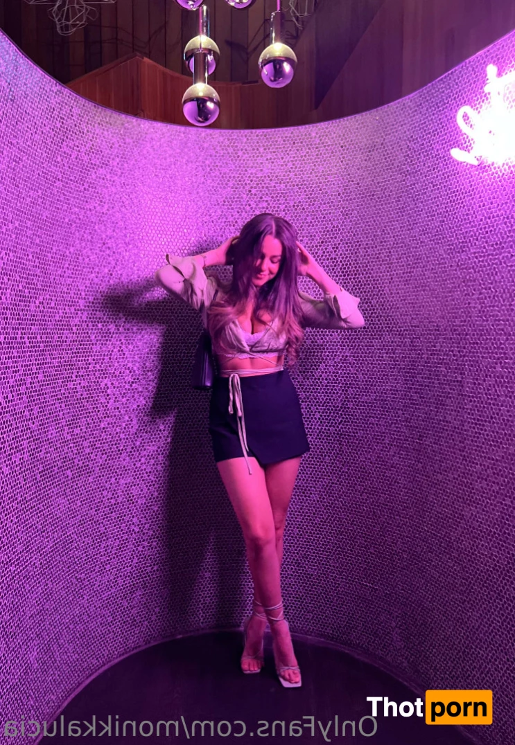 Monika Mancini 8267930