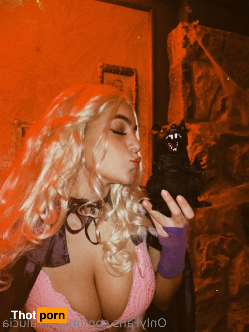 Monika Mancini 8268066