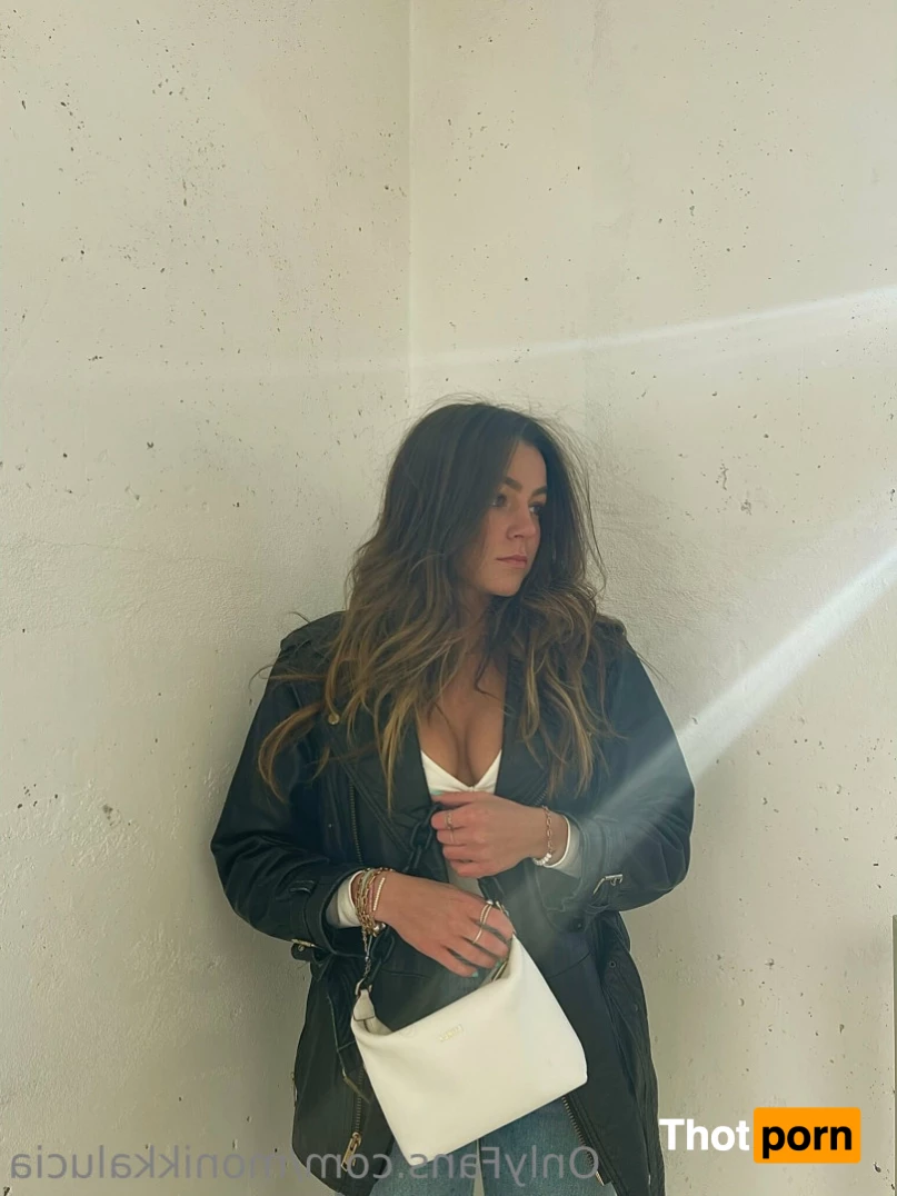 Monika Mancini 8268080