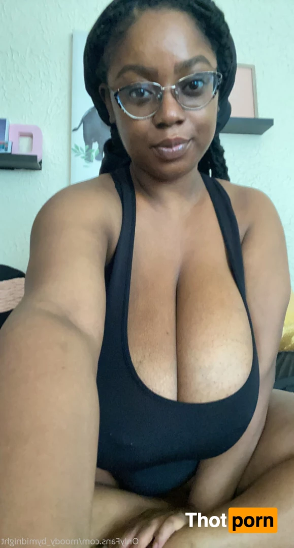 Moody Taylor 8504396