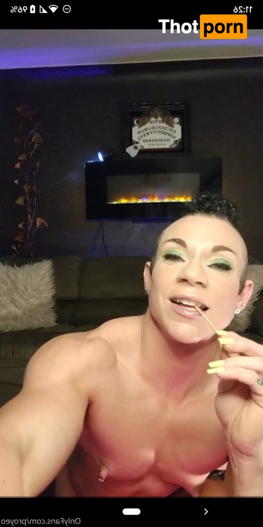 MuscleGeisha 8501688