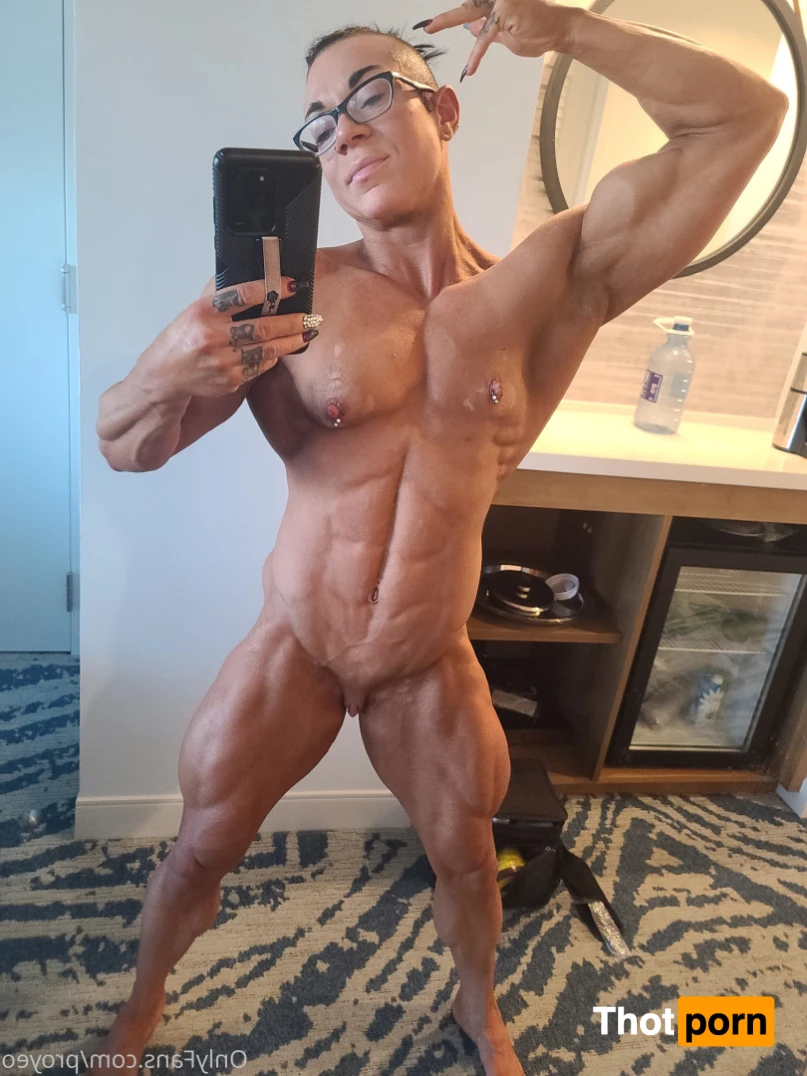 MuscleGeisha 8501851