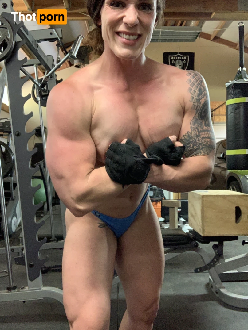 Musclemama1113 8381018