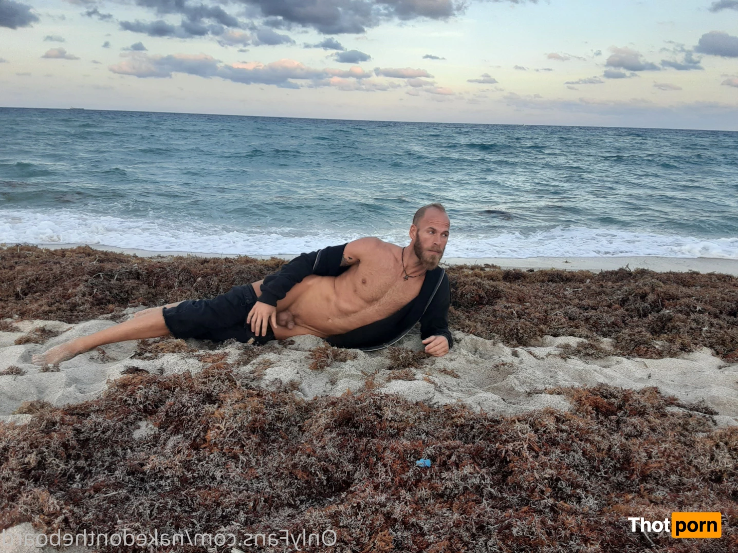 Naked on the board 9755870