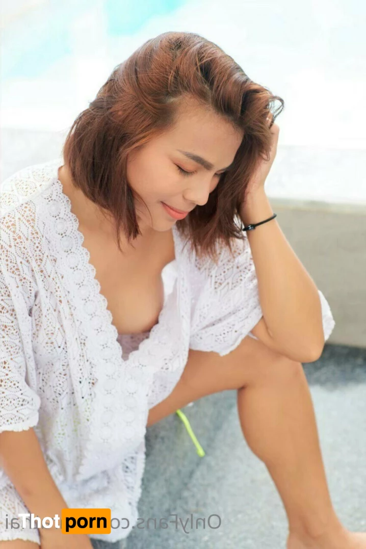 𝗡𝗮𝗿𝗮 𝗦𝗾𝘂𝗶𝗿𝘁𝗶𝗻𝗴 𝗤𝘂𝗲𝗲𝗻 8287715