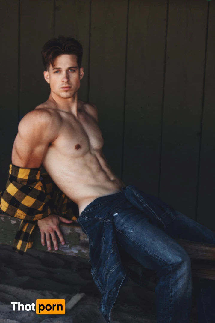 Nick Sandell 10207983