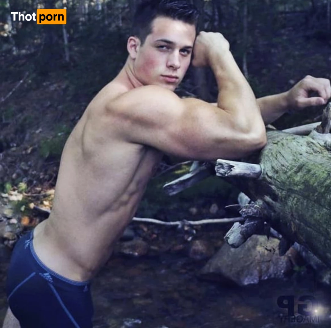 Nick Sandell 10208186