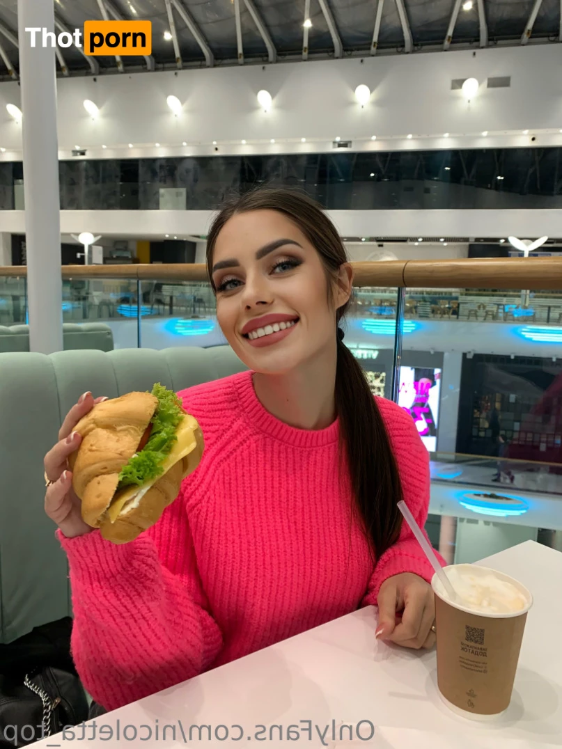 Nicole❤️ 8320297