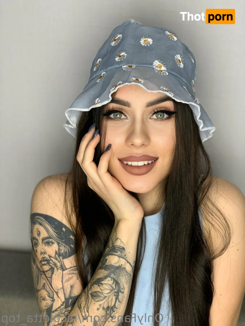 Nicole❤️ 14015845