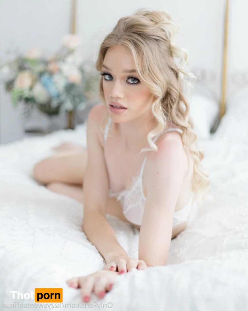 lizzysweetsofficial 735085