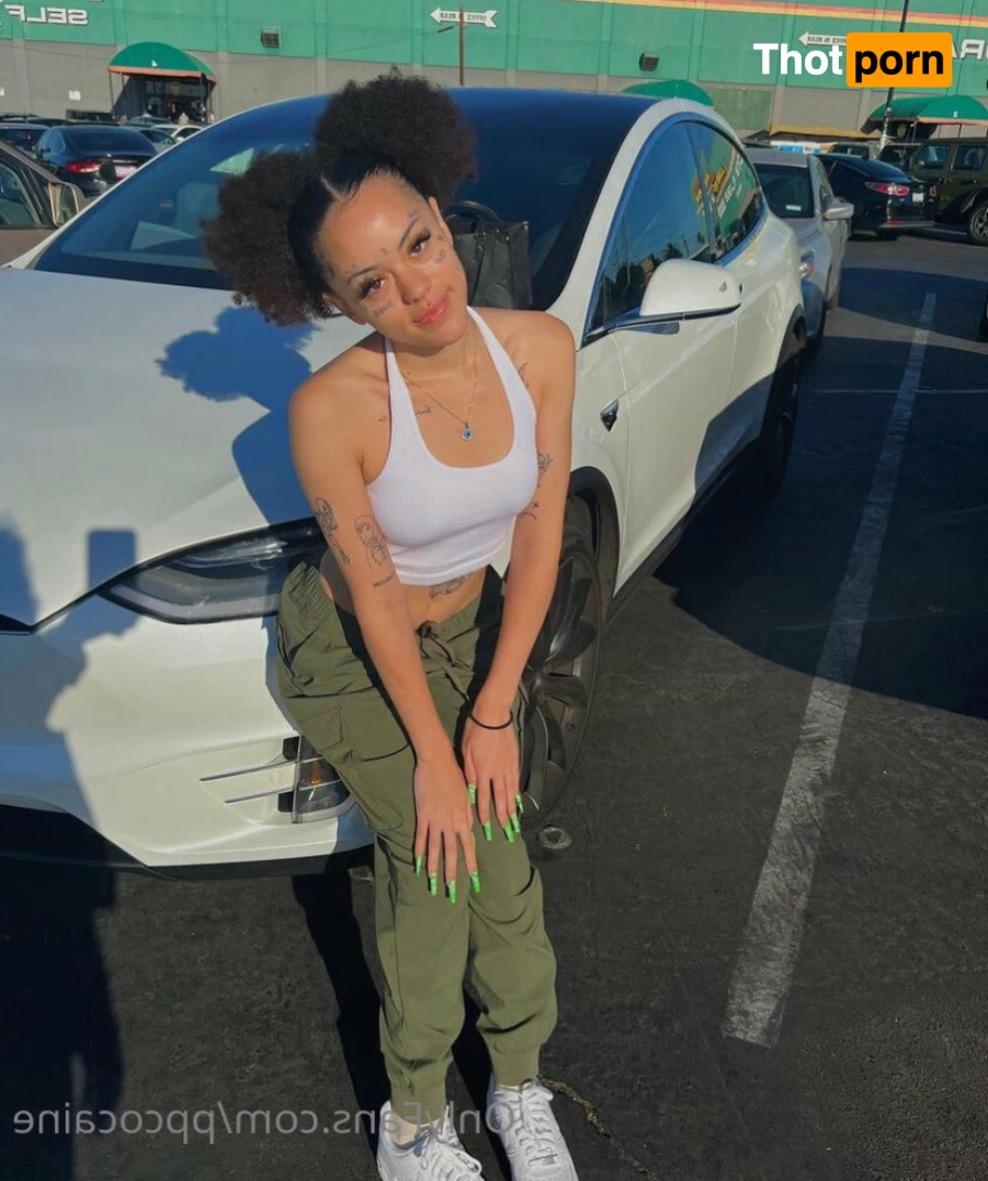 Da biggest brat 8280238