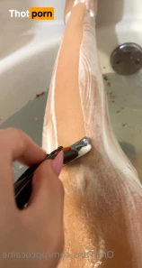 10093267