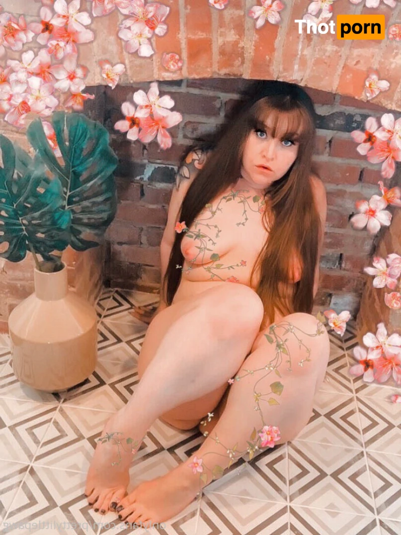 Pretty little PAWG 13102740