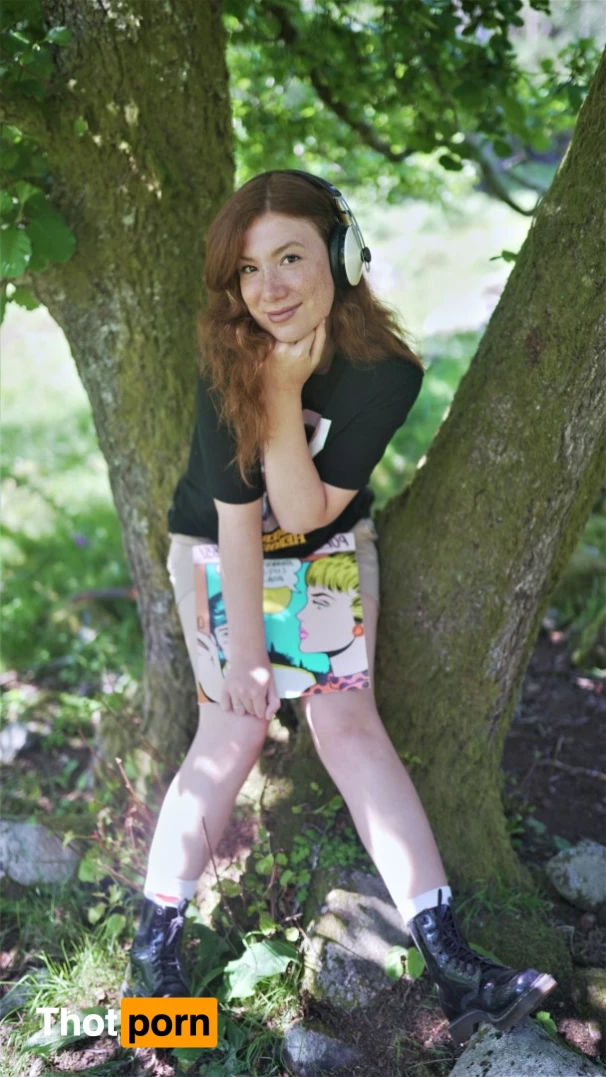 Hot Housewife 8312403