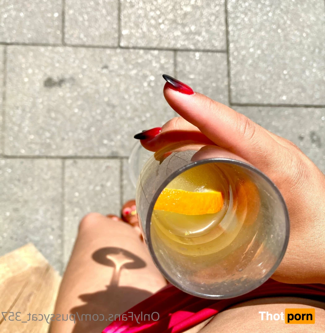 Naughty Kitty 8407012