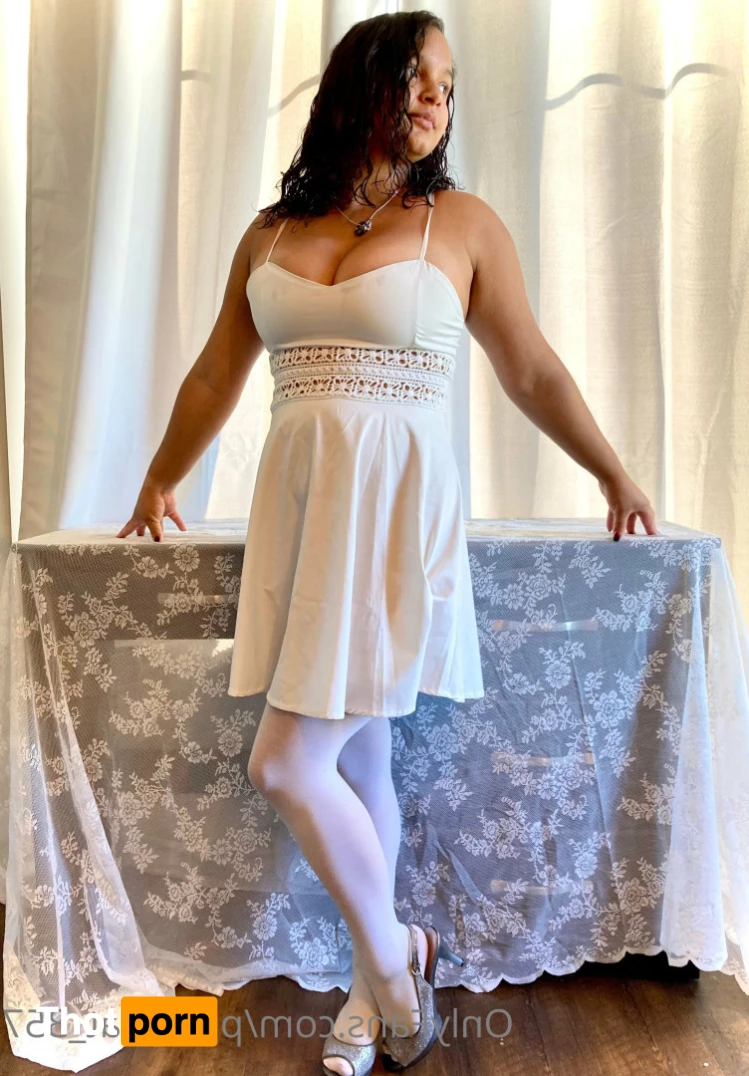 Naughty Kitty 8407071