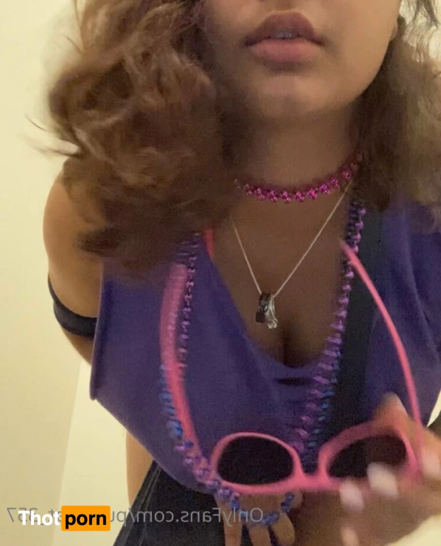 Naughty Kitty 8407161