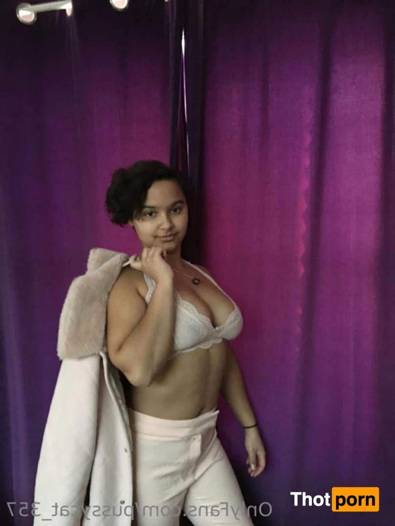 Naughty Kitty 15807107