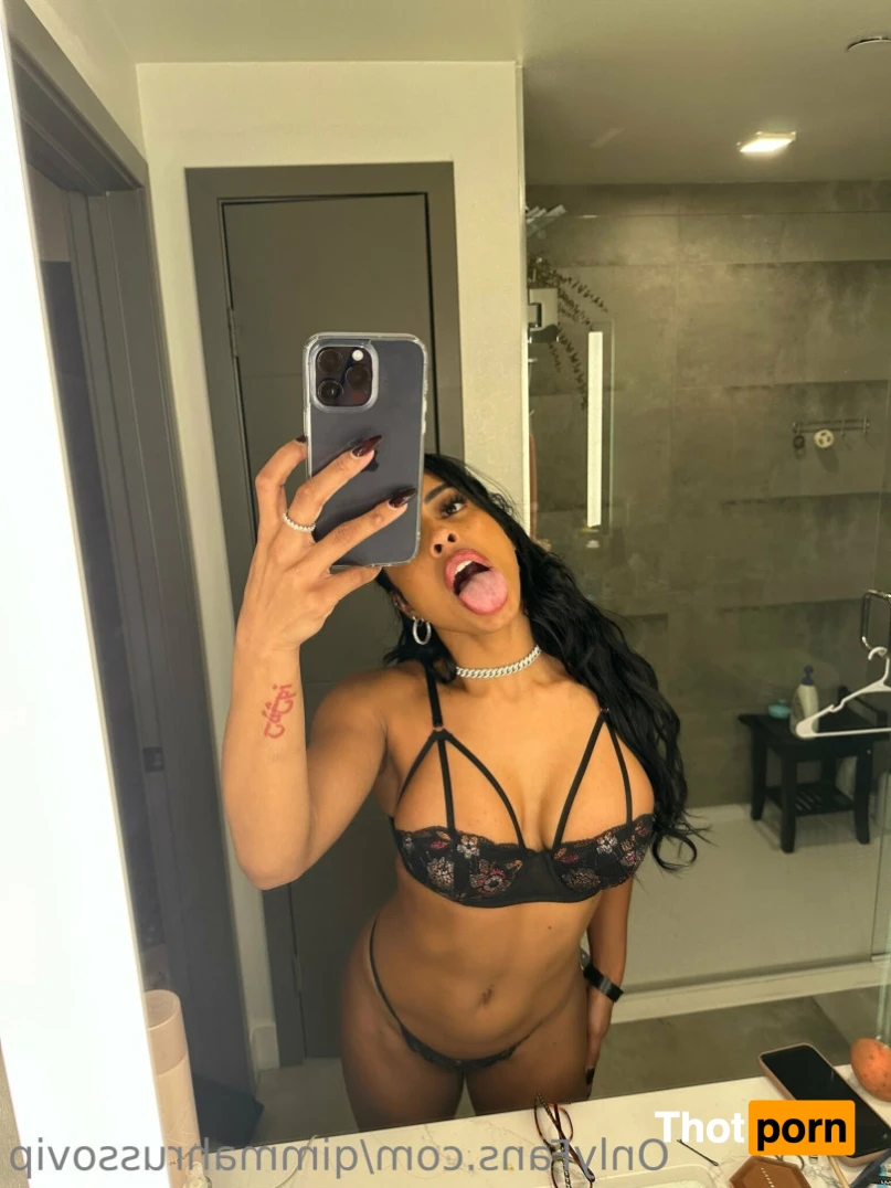 Qimmah Russo VIP 12951122