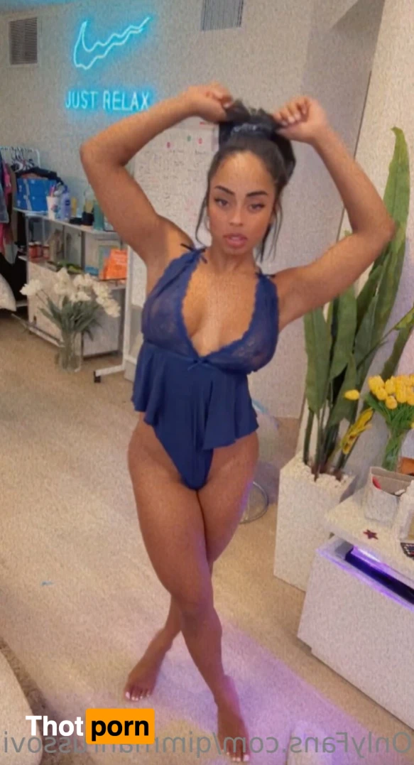 Qimmah Russo VIP 12951326