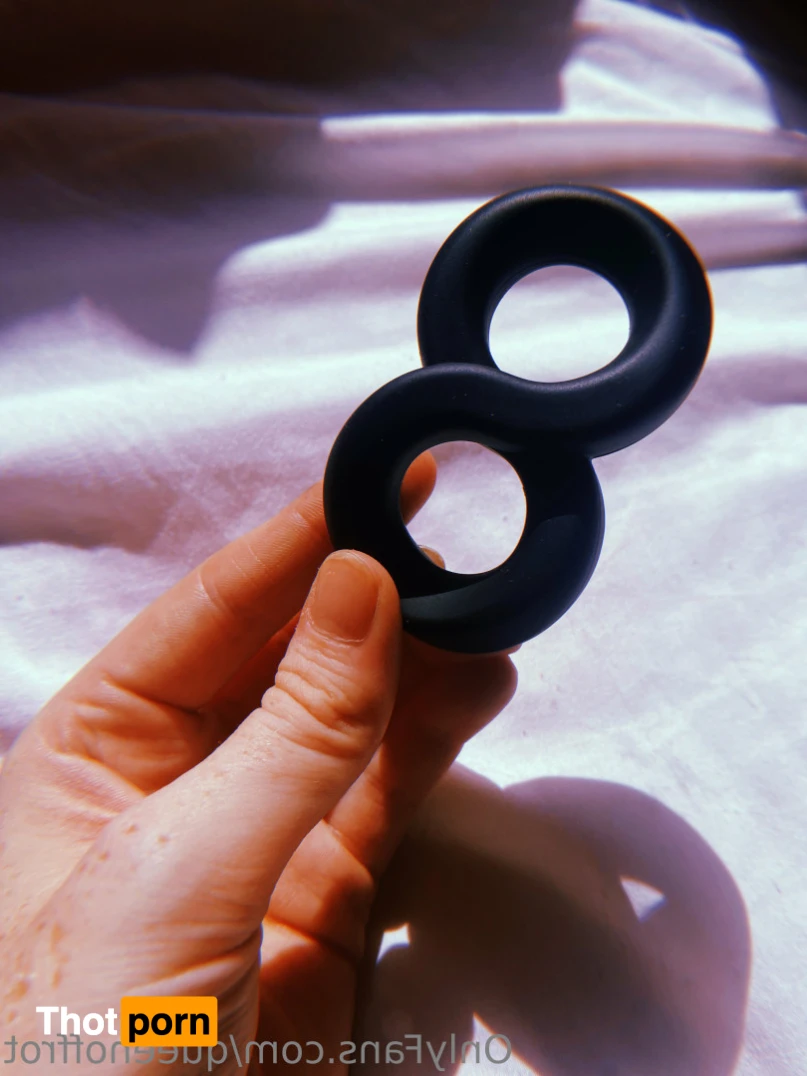 Queen of Frot 12945608