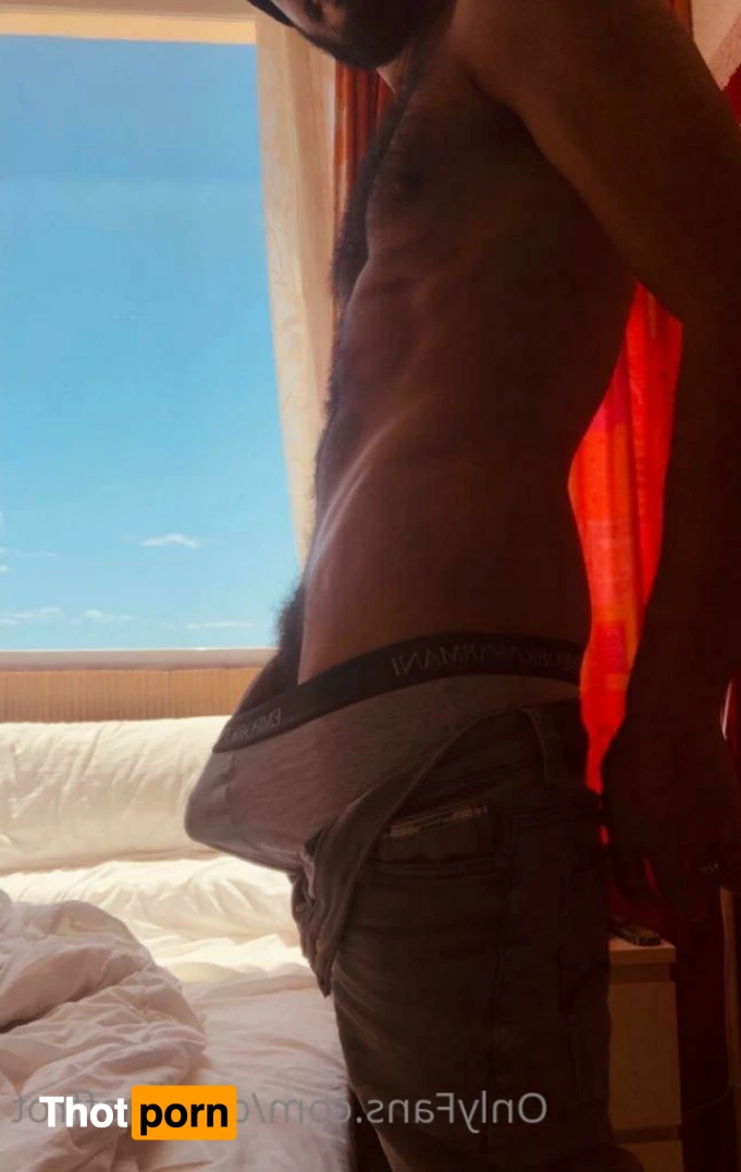 Queen of Frot 12945879