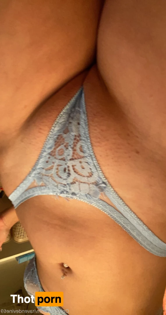 Raven Devine 8333152