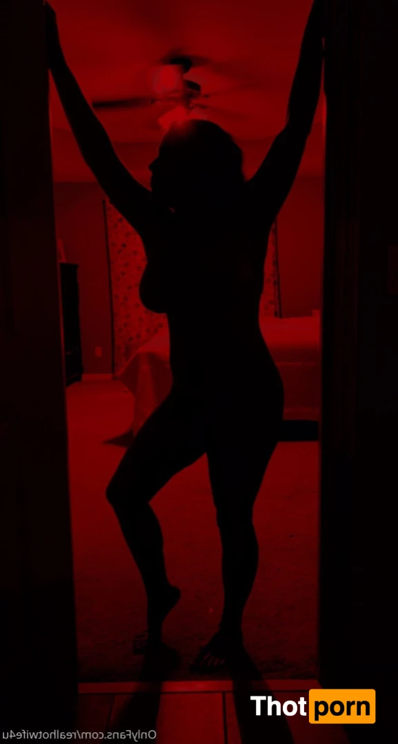 The Real Hotwife 8110871