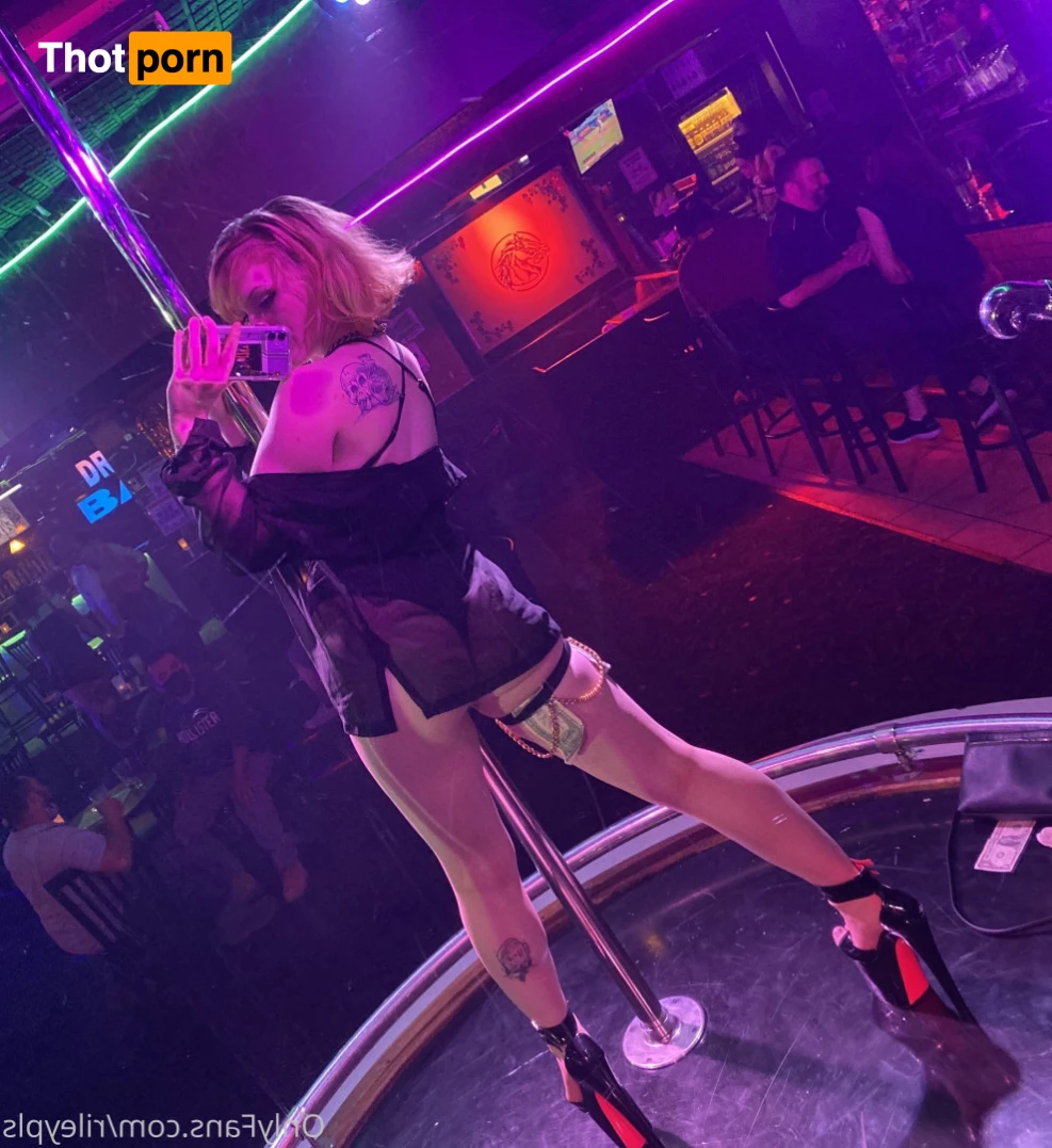 Riley Caacrinolaas 10155314