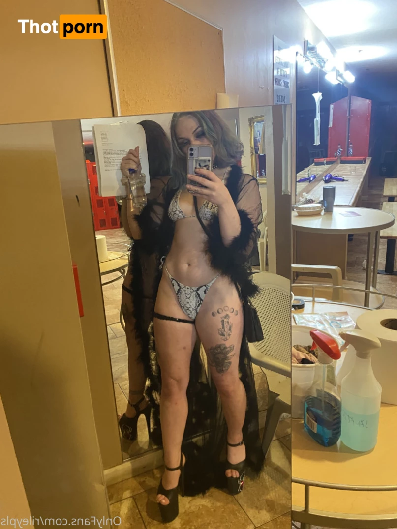 Riley Caacrinolaas 10155380