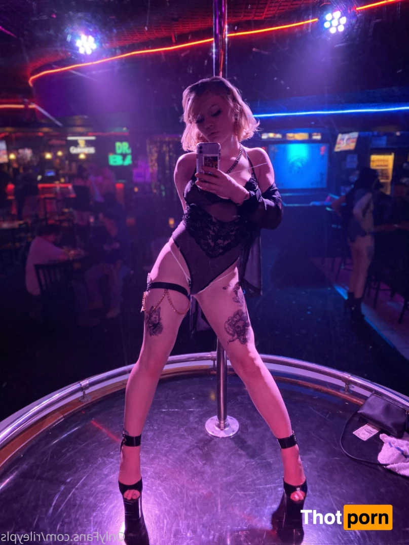 Riley Caacrinolaas 10155408