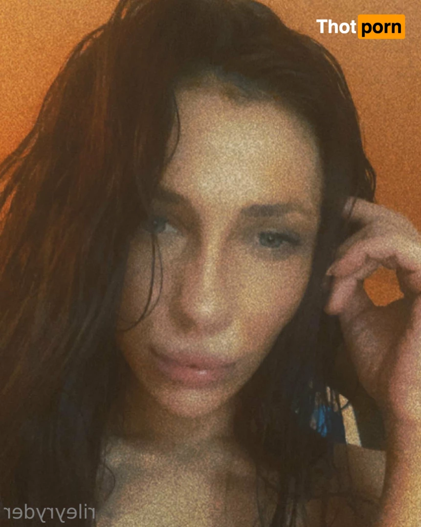 rileyUkrainianGoddess 8223926