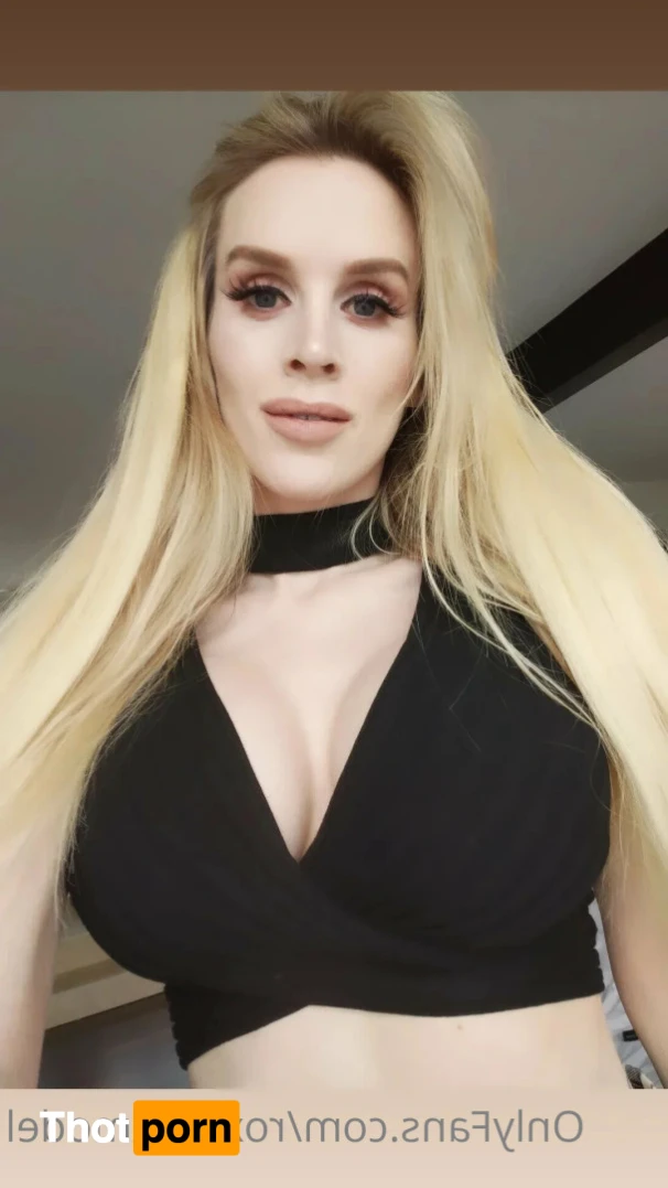 🍀 Roxy Cox 🍀 12619569